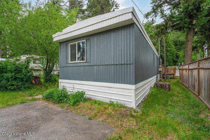 Property Photo:  139 W Cosgrove Rd  ID 83815 