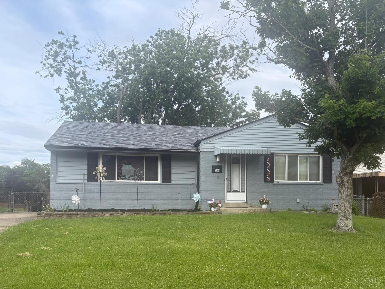 Property Photo: 10865 Lemarie Drive OH 45241
