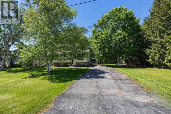 Property Photo:  39 Riverview Drive  ON K7R 3A1 
