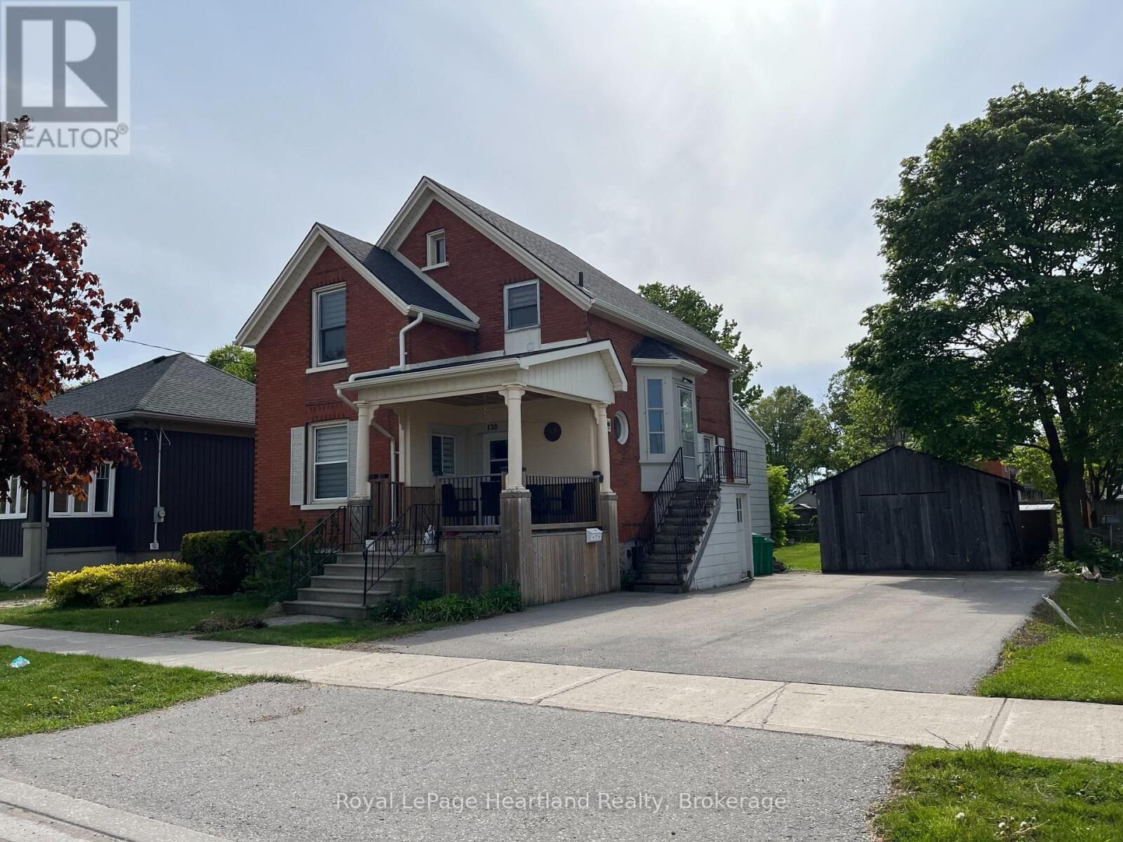 Property Photo:  130-A South Street South  ON N7A 3M1 
