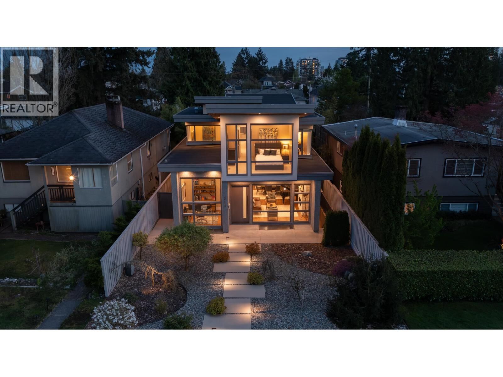 Property Photo: 315 East 20th Street BC V7L 3A8