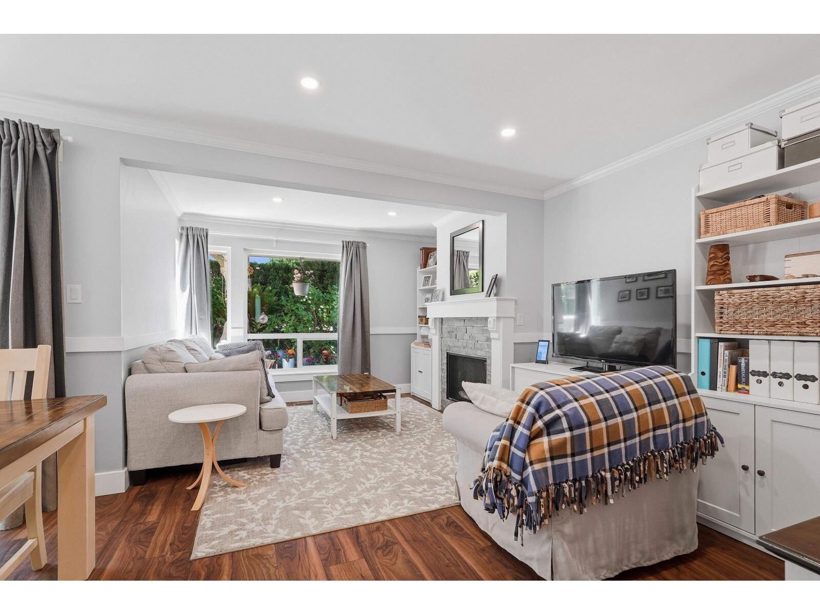 Property Photo: 15913 Alder Place BC V4A 5J1