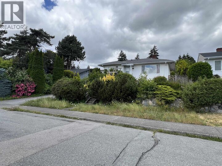 Property Photo: 5941 Carson Street BC V5J 2Z8