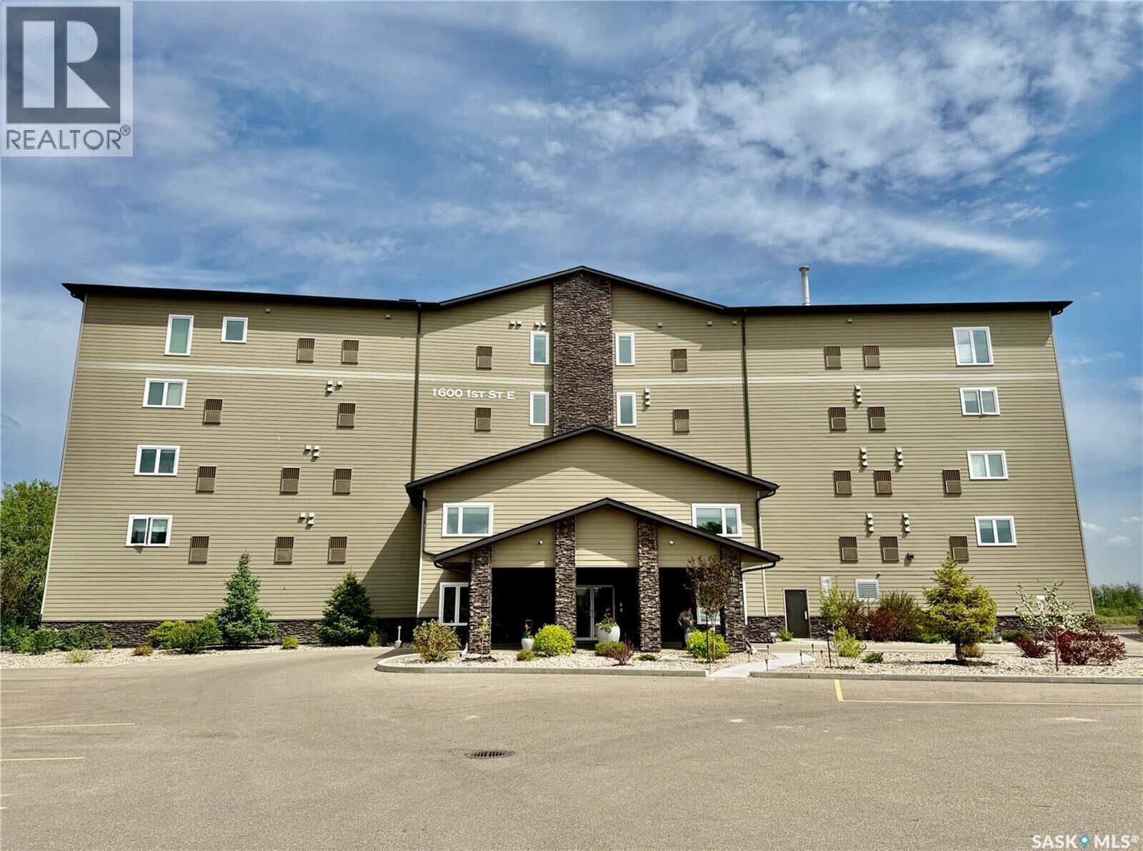 Property Photo: 303 1600 1st Street E SK S6V 1G7