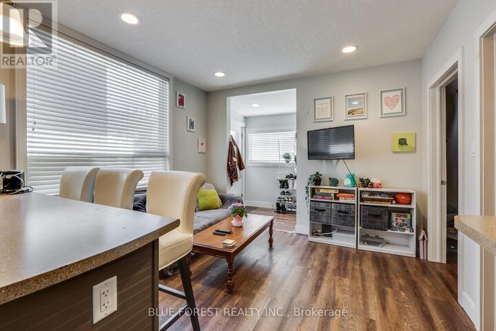 Property Photo:  17 McDonald Avenue  ON N6G 1A9 