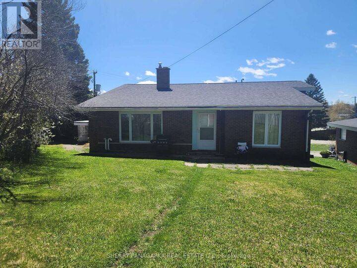 Property Photo:  8 McPhee Avenue  ON P2N 1M2 