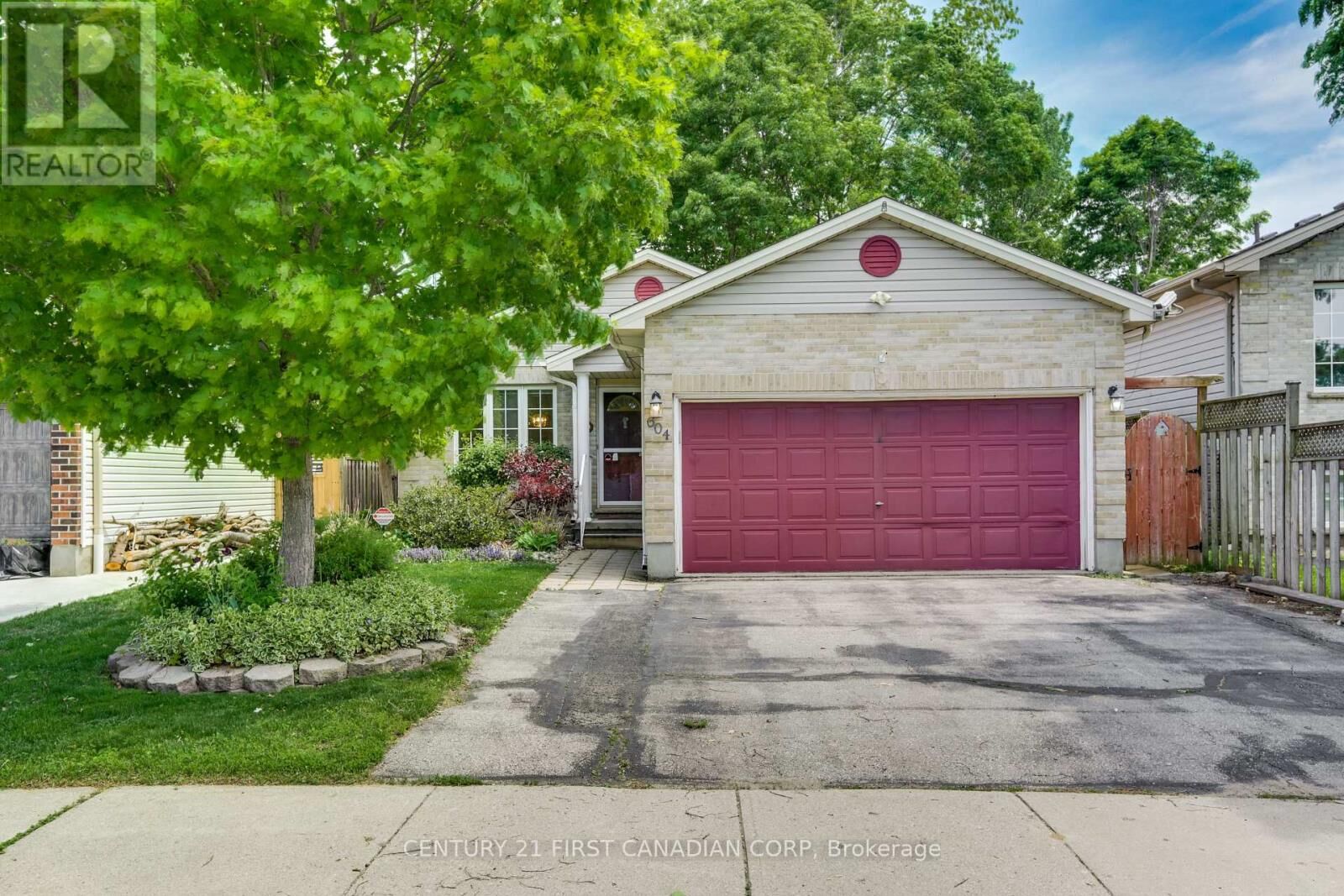 Property Photo: 604 Talltree Crescent ON N5V 5E4