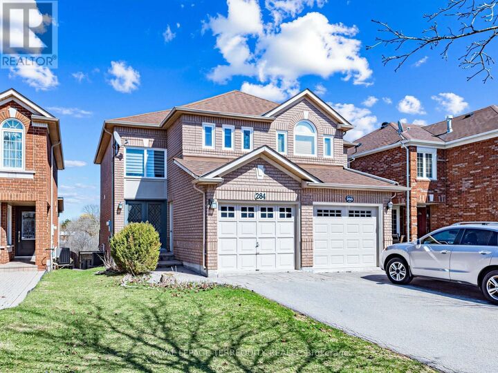 Property Photo: 284 Pinnacle Trail ON L4G 7G2