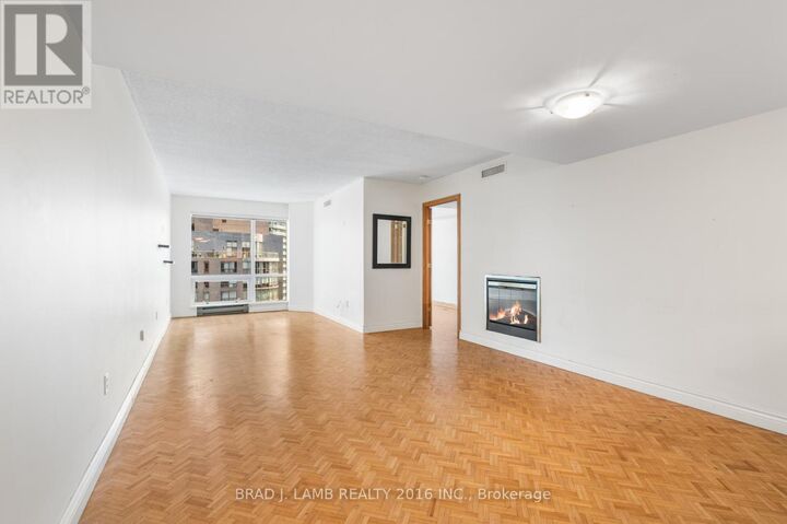 Property Photo: 1001 Bay Street 2709 ON M5S 3A6