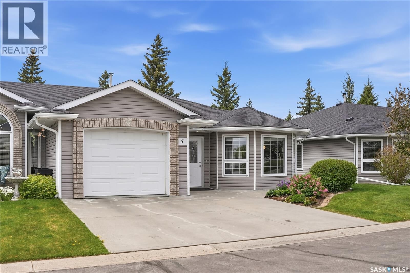 Property Photo: 5 206 Ross Avenue SK S0K 1E0