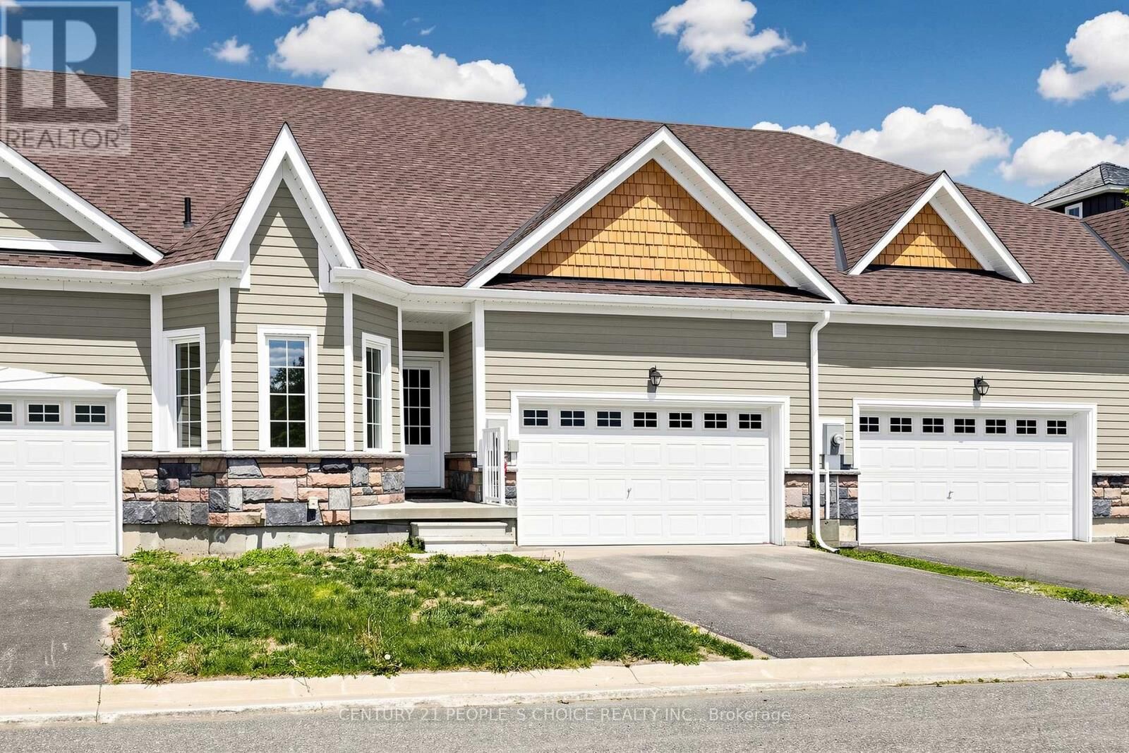 Property Photo: 8 Durham Road ON P1L 0B7