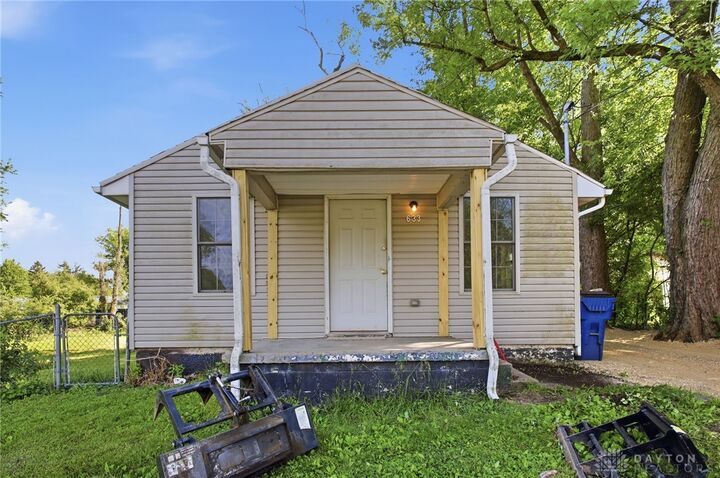 Property Photo: 633 Neosha Avenue OH 45505