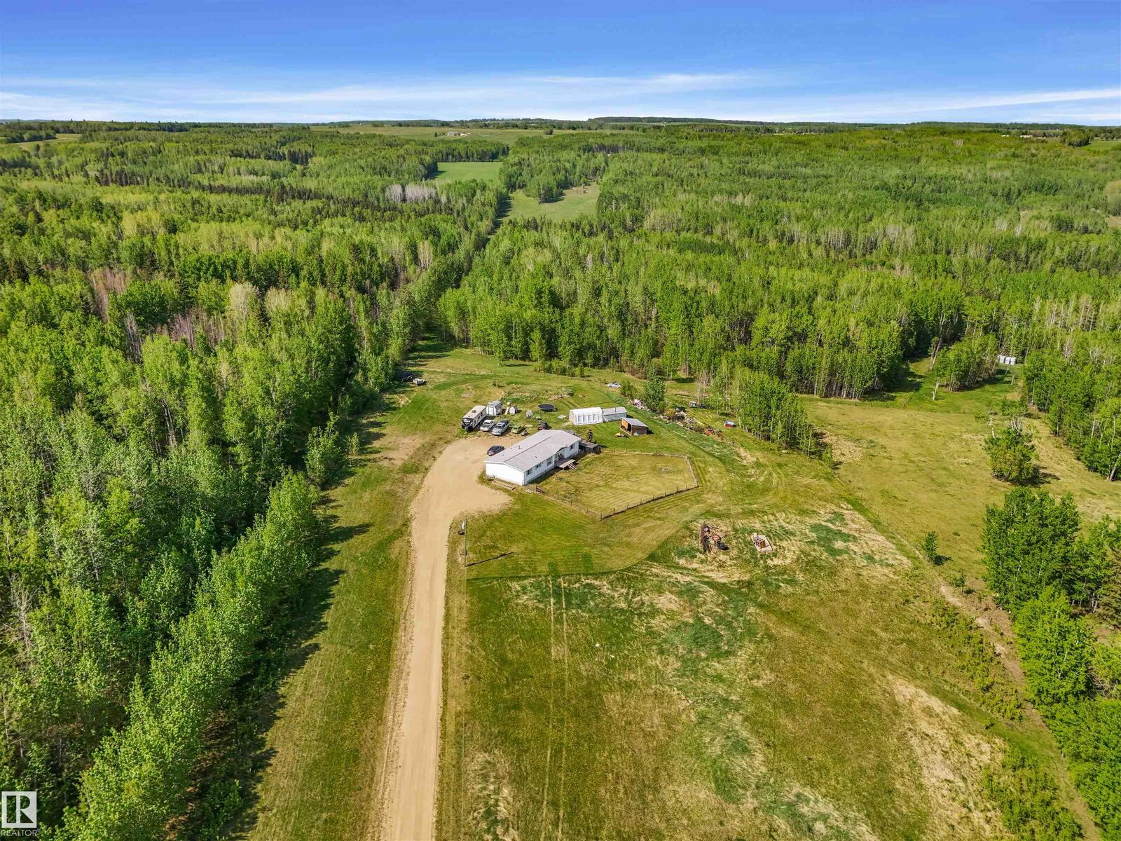 Property Photo: 8016 Twp Road 505 AB T7A 2A2