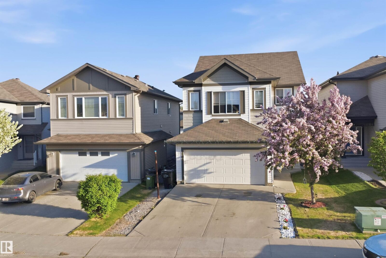 Property Photo: 1523 36 Avenue NW AB T6T 0M5