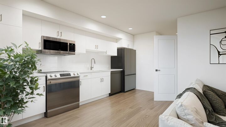 Property Photo: 150 Cashman Crescent SW 159 AB T6W 2P6
