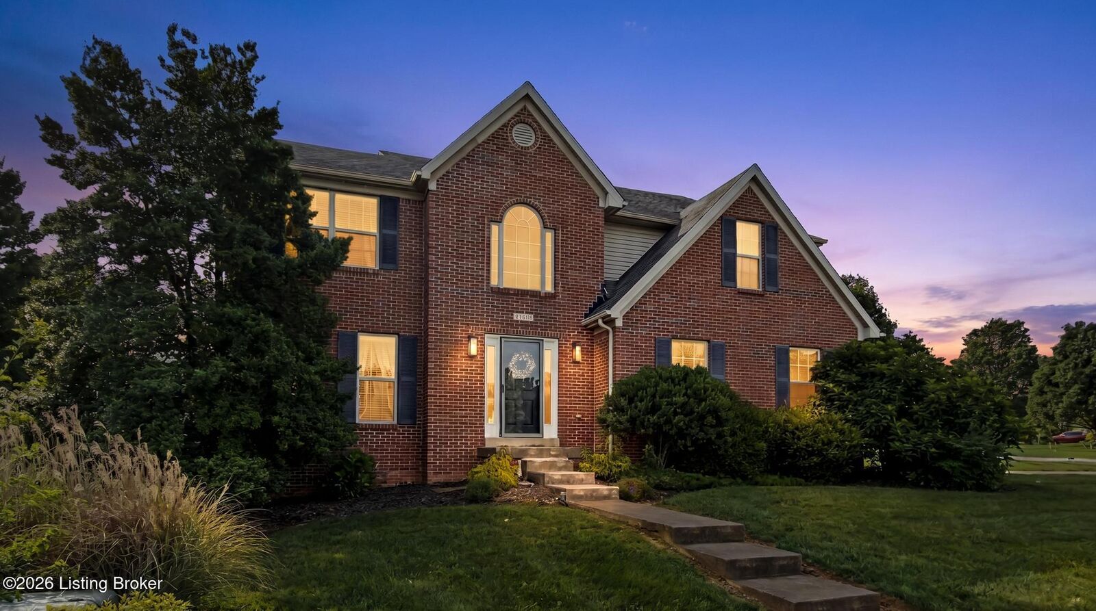 Property Photo:  5900 Waveland Cir  KY 40059 