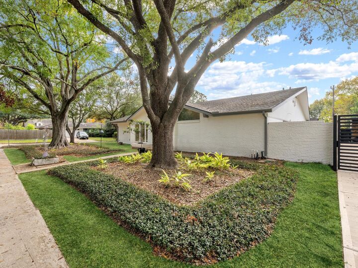 Property Photo:  5603 Grape Street  TX 77096 