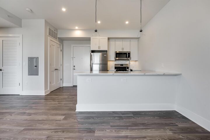 Property Photo:  658 Grand St 502  NJ 07304 
