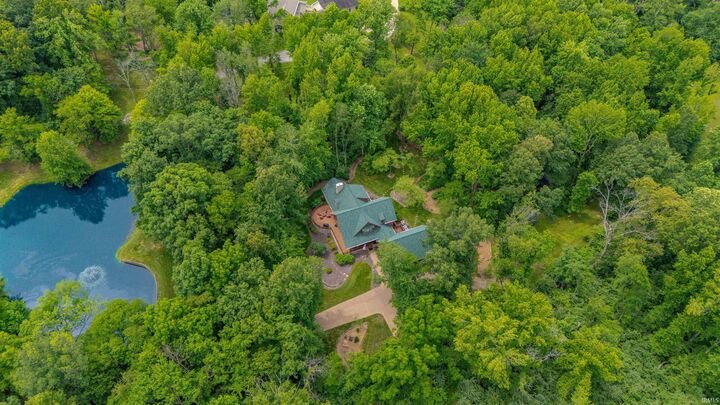 Property Photo:  1377 S Center Road  IN 47601-8723 