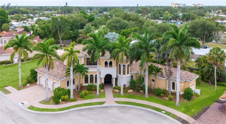 Property Photo:  1630 Assisi Drive 18  FL 34231 