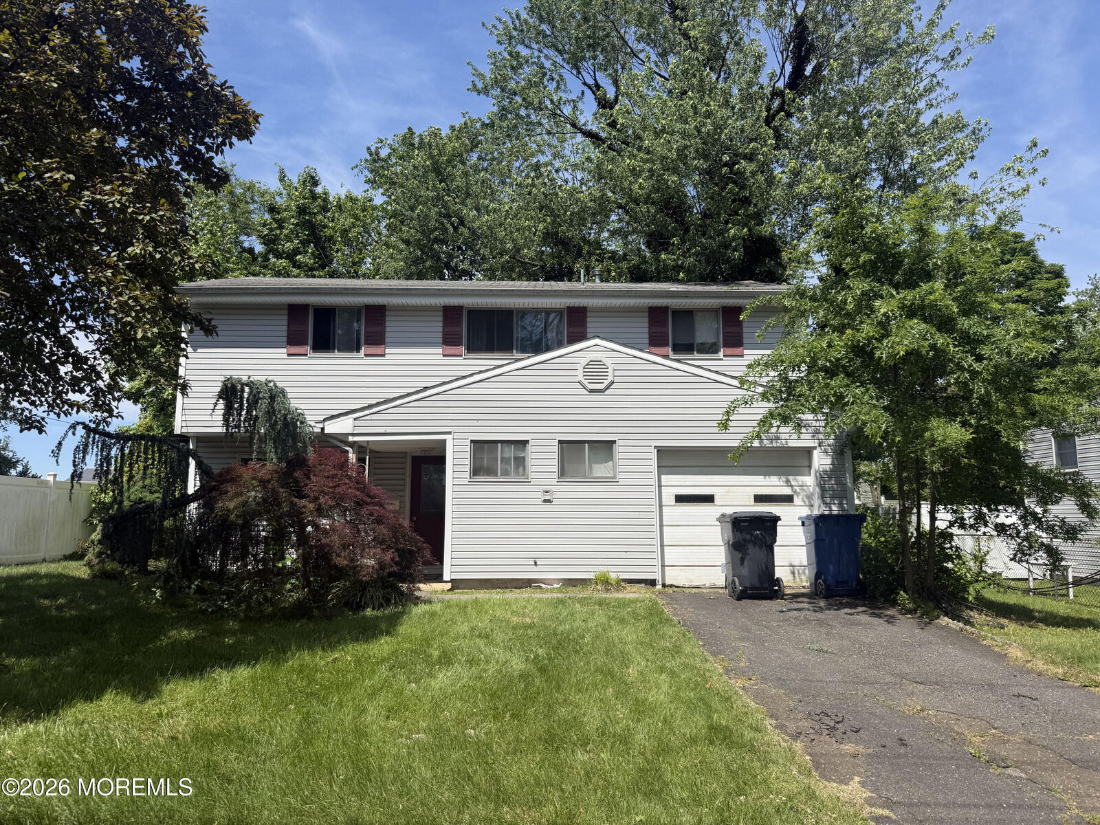 Property Photo:  19 Hastings Road  NJ 08857 