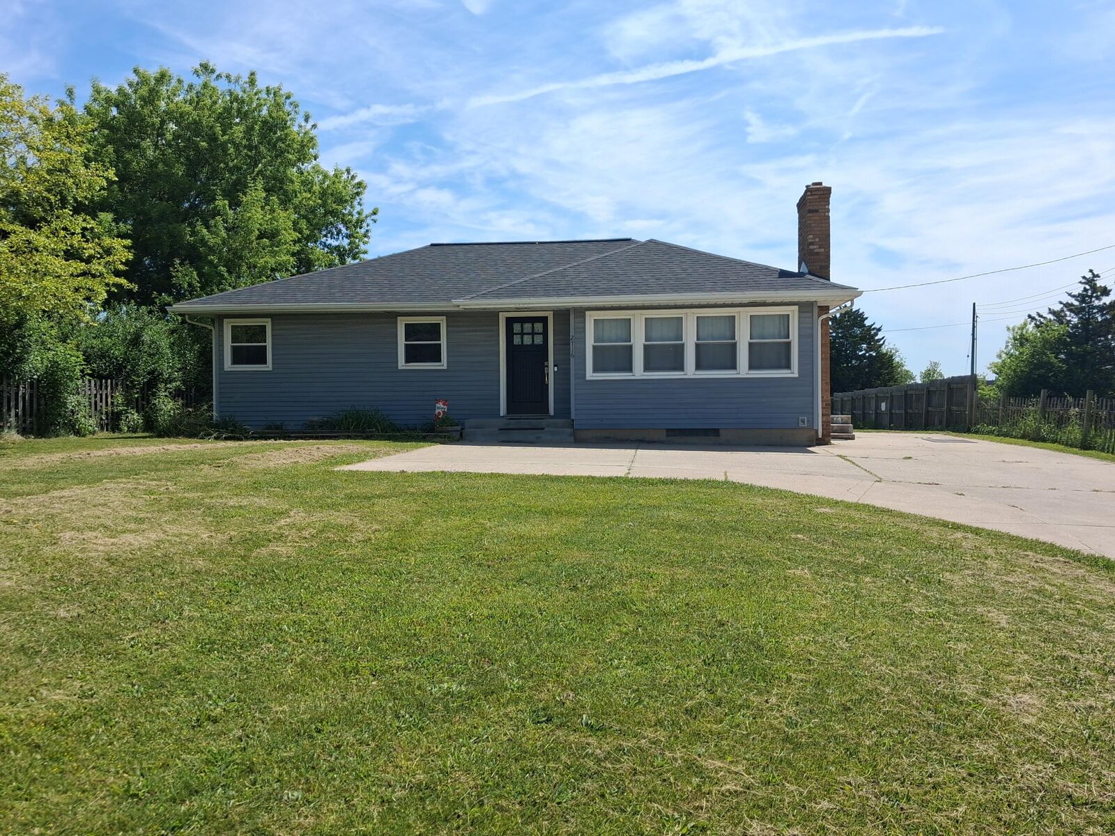 Property Photo: 2716 Ridgemoor Drive SE MI 49512