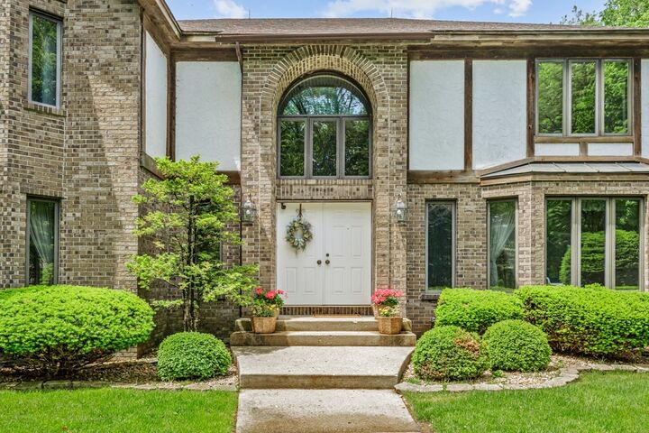 Property Photo:  8N258 Brierwood Lane  IL 60124 