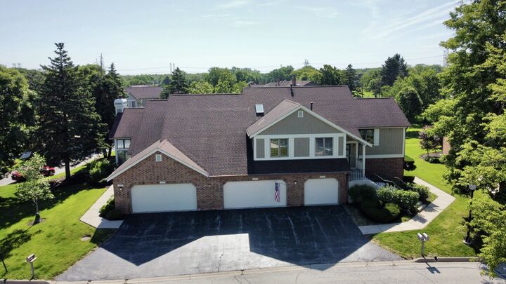 Property Photo:  13339 S Oak Hills Parkway 13339  IL 60463 