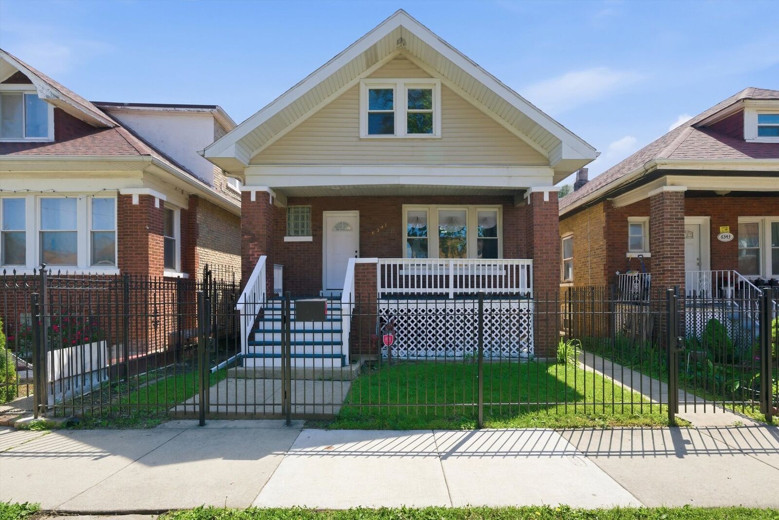 Property Photo:  6341 S Francisco Avenue  IL 60629 