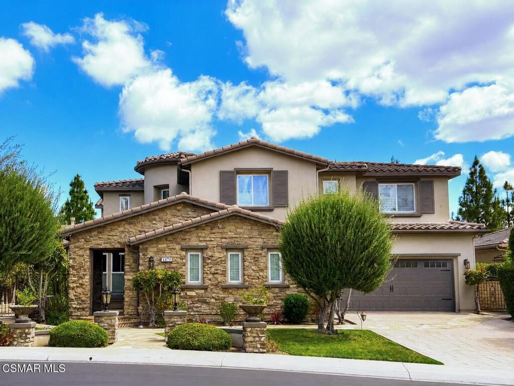 Property Photo: 1479 Honey Creek Court CA 91320