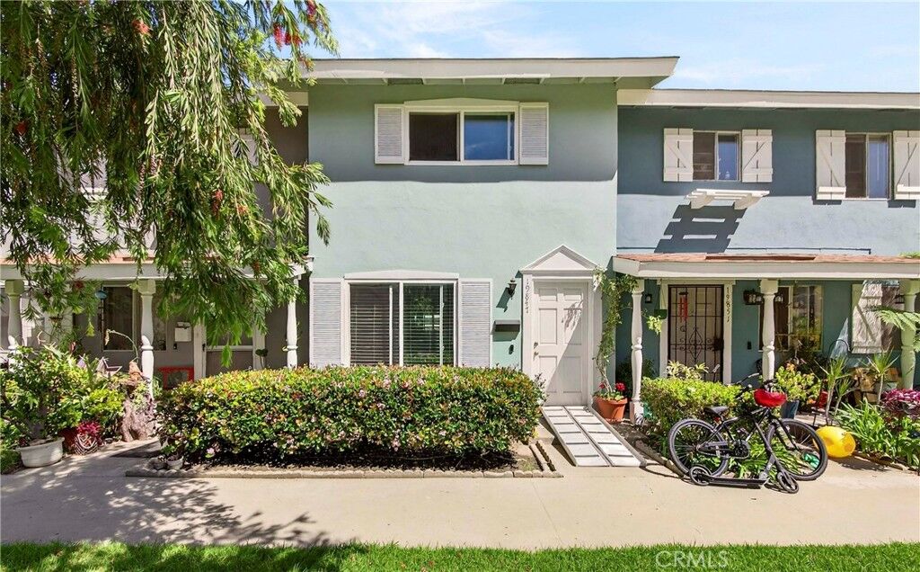 Property Photo:  19847 Kingswood  CA 92646 