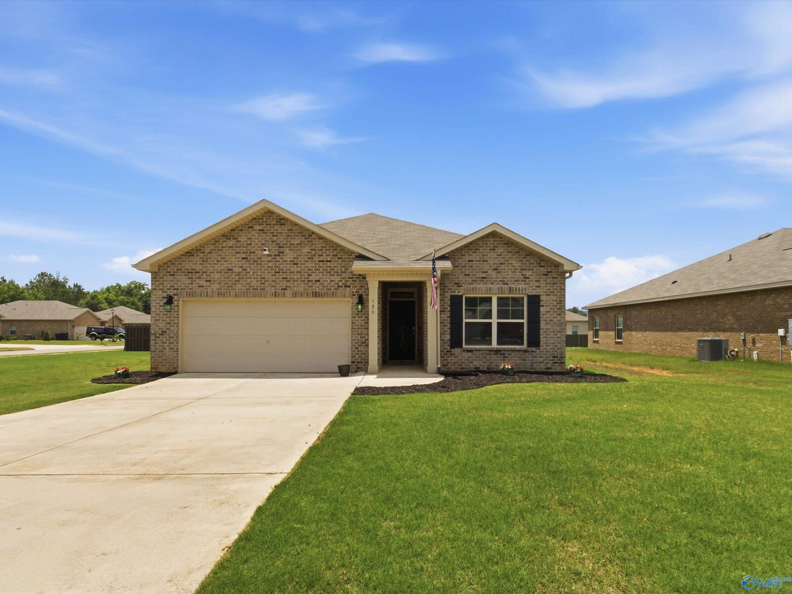 Property Photo: 125 Cave Springs Circle AL 35763