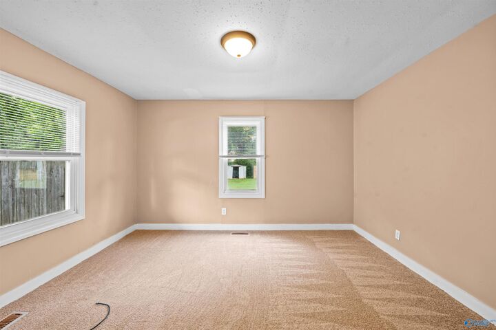 Property Photo:  2808 6th Avenue SW  AL 35810 