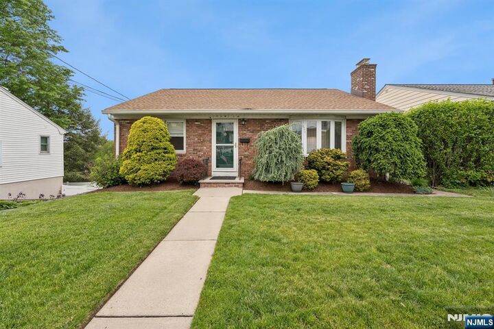 Property Photo: 95 Park Place NJ 07032