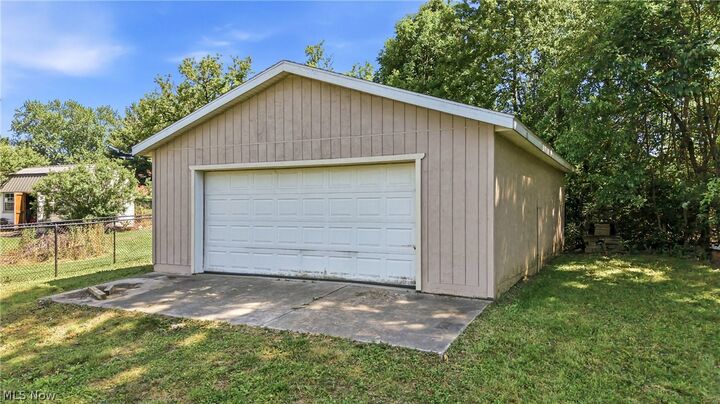 Property Photo: 1795 Allen Drive OH 44460