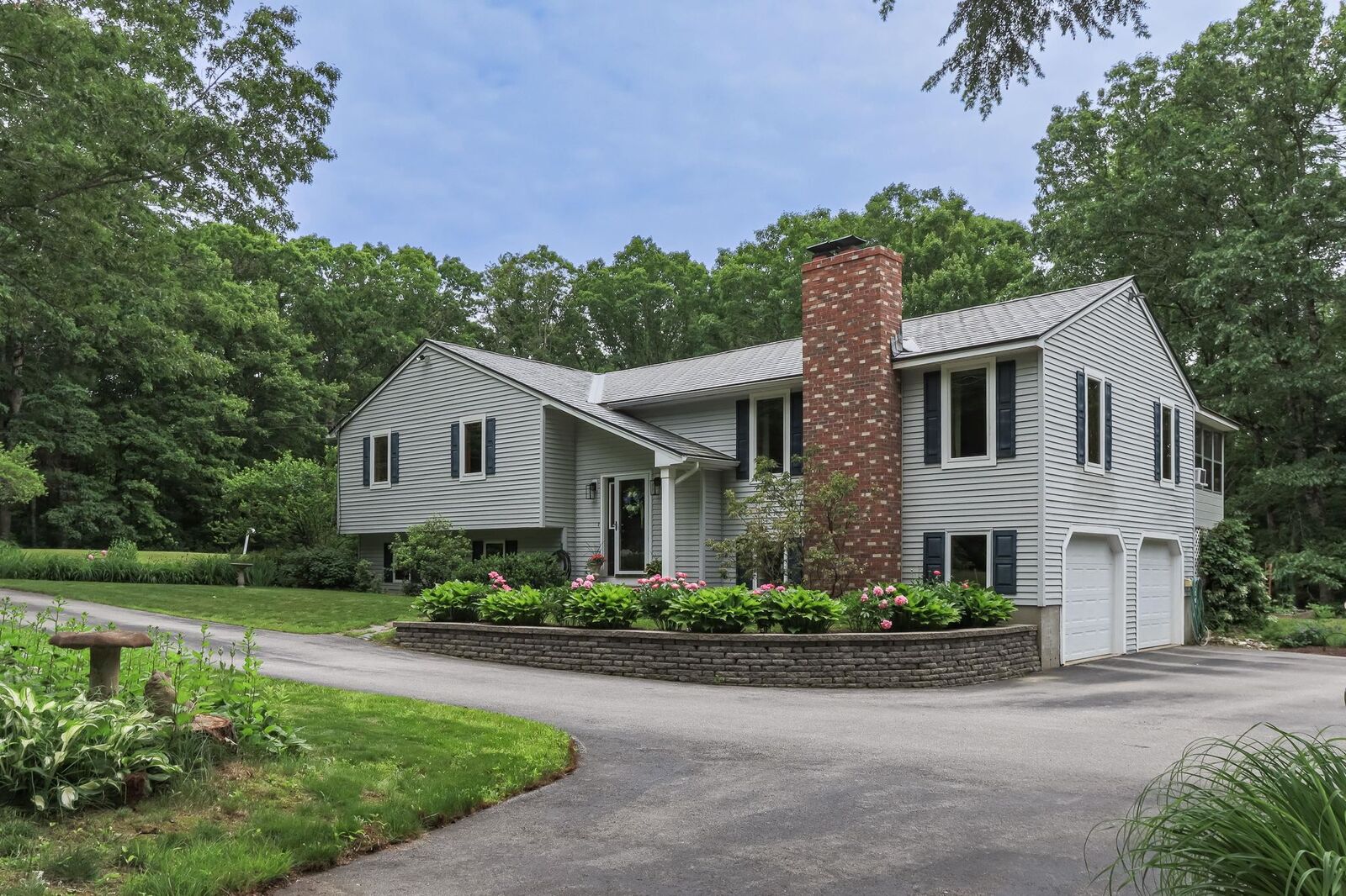 Property Photo:  59 Whipplewill Road  NH 03070 