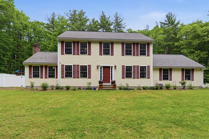 Property Photo:  6 Burge Drive  NH 03033 