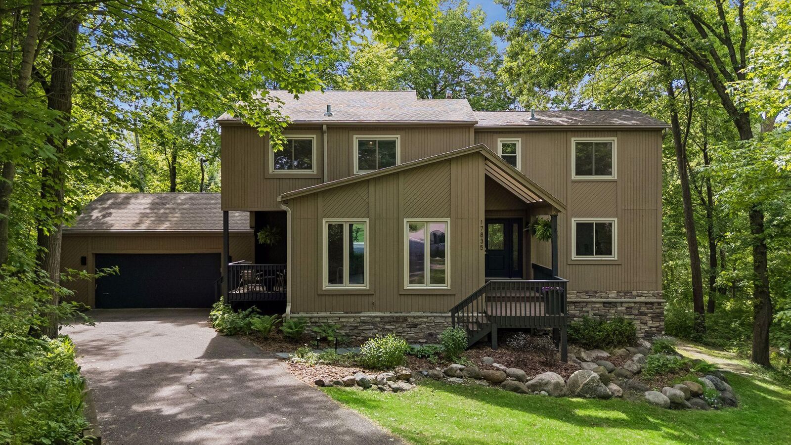 Property Photo: 17835 6th Avenue N MN 55447