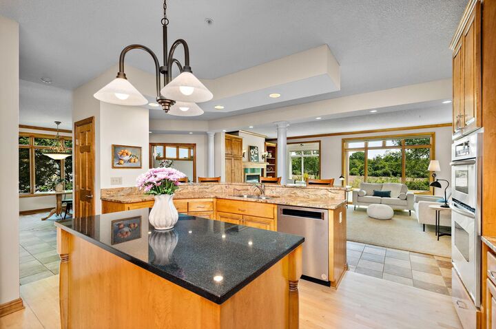Property Photo:  101 Willoughby Way E  MN 55305 