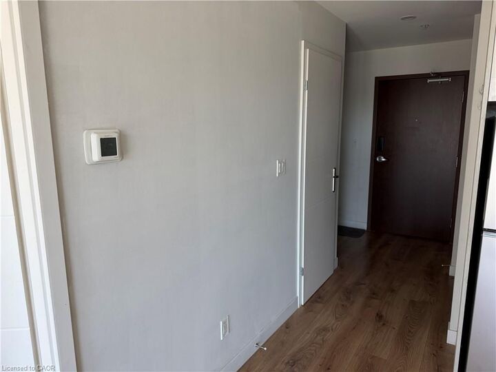 Property Photo:  60 Frederick Street 204  ON N2H 0C7 