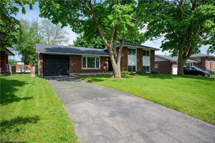 Property Photo:  19 Taylor Avenue  ON N1R 5M1 