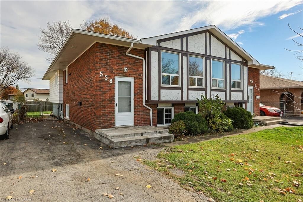 Property Photo:  558 First Avenue  ON L3C 1Z3 
