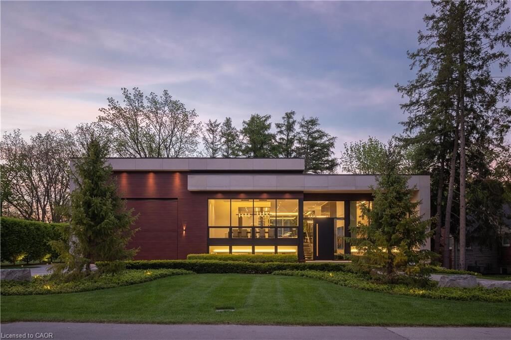 Photo de la propriété:  865 Glenwood Avenue  ON L7T 2J8 