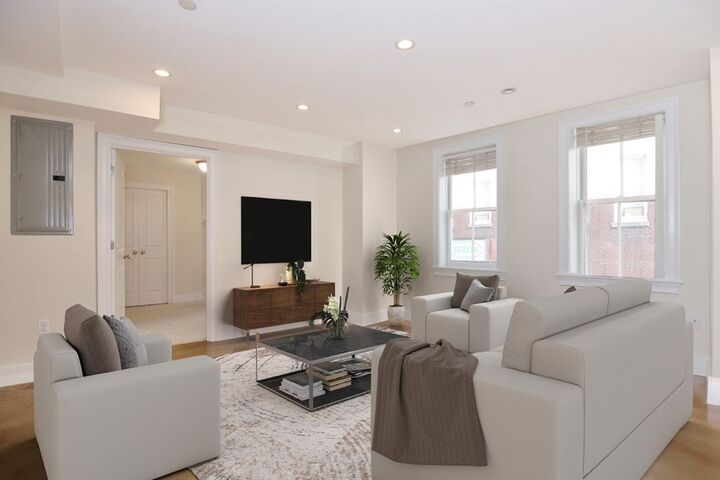 Property Photo:  64-66 Salem Street 2F  MA 02113 