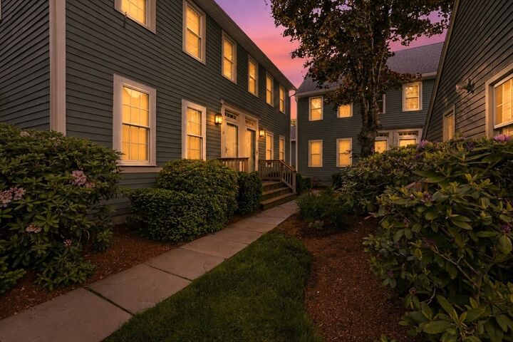 Property Photo:  63 Brookdale Cir 63  MA 01545 