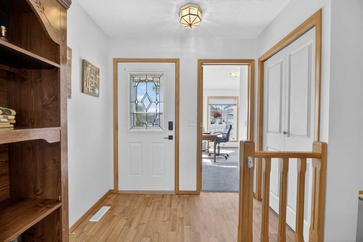 Property Photo:  5611 Sunrise Crescent  AB T4H 1V9 