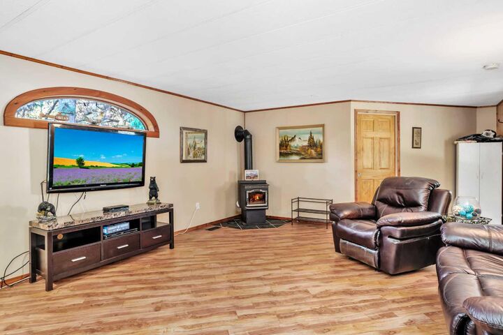 Property Photo: 812 20th Street AB T0M 1V0