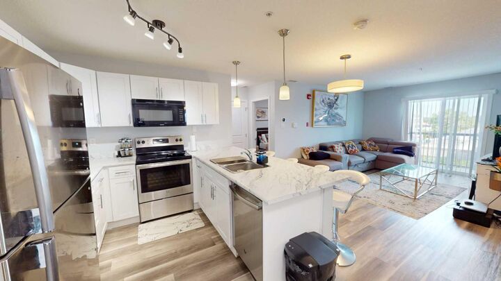 Property Photo: 10101 101 Avenue 401 AB T8V 0Y4