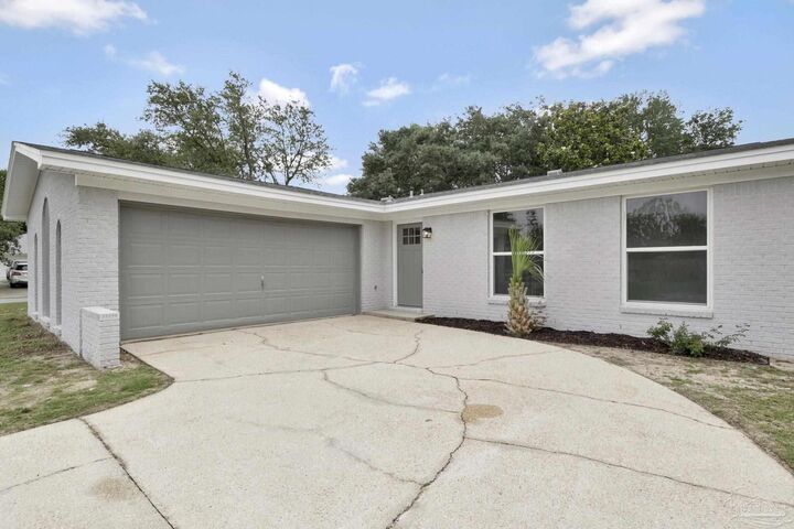 Property Photo:  1378 Harvard Dr  FL 32563 