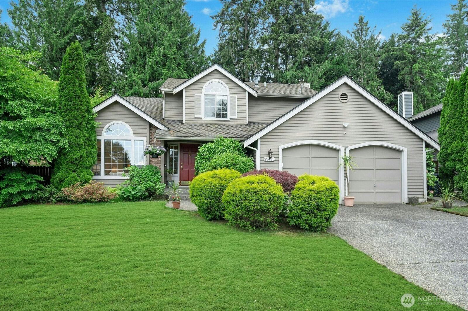 Property Photo:  23435 NE 28th Place  WA 98074 